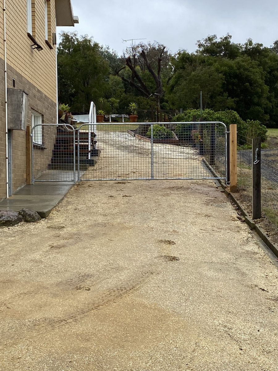 3.6m wide with pedestrian pipe and mesh